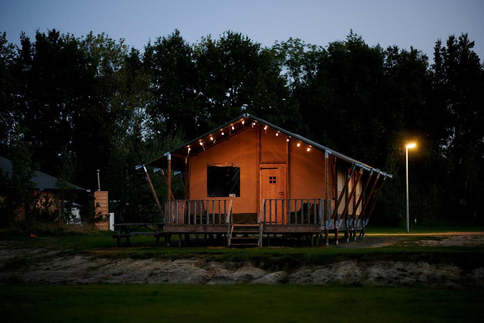 Vakantiepark Sallandshoeve Nieuw-Heeten Eksteriør billede